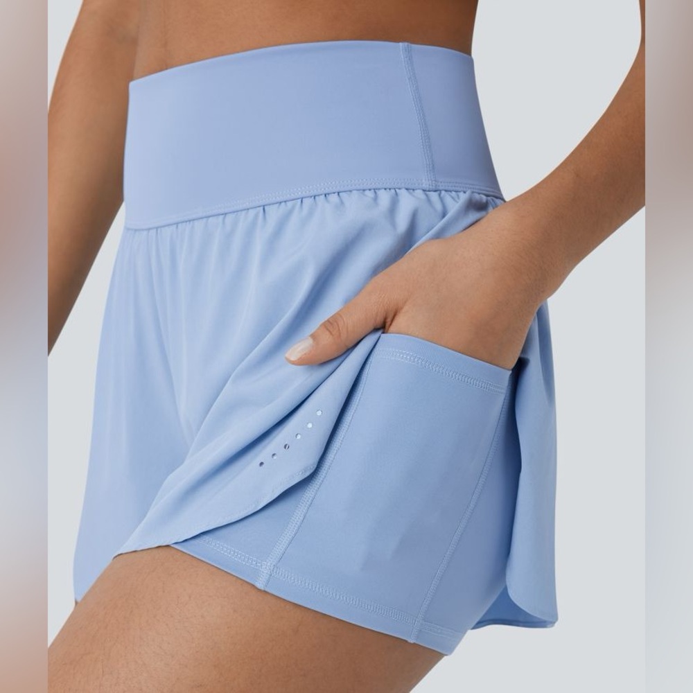 SoftlyZero™ QuickDry Tummy Control Reflective Dots Crossover 2-in-1 Shorts 3'' - Picture 4 of 7